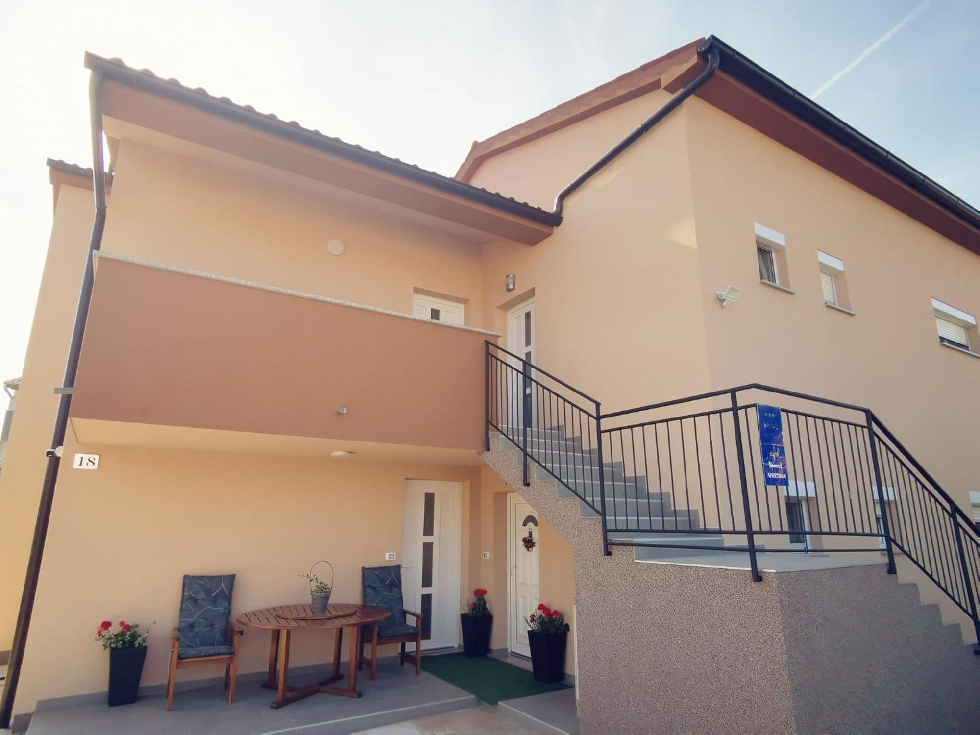 Apartmani Marco,Lukas,Patrick,David,Blizu Centra I Mora Sa Free Privatnim Parkingom Pula Exterior foto